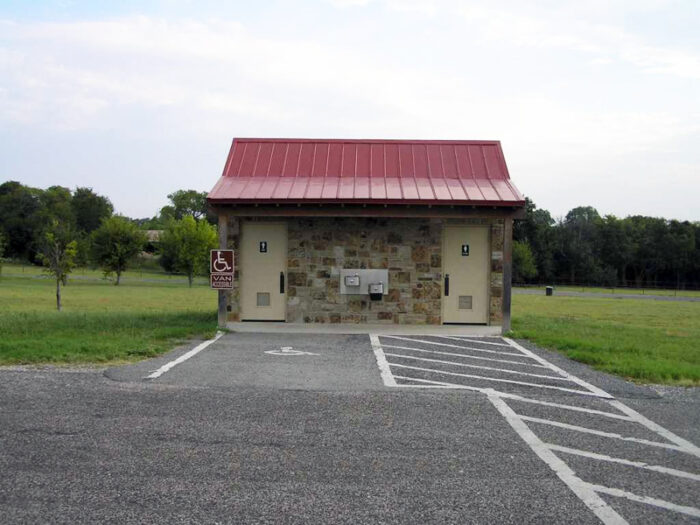 Sistor Grove Park – Exterior